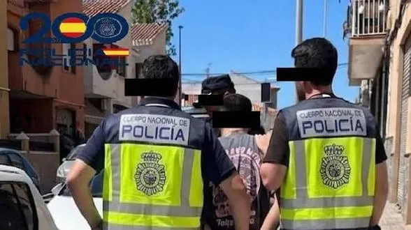 Detenido en España por acosar sexualmente a 21 menores y tener miles de archivos podófilos