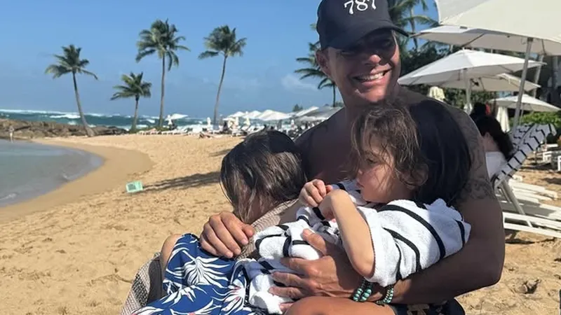 Ricky Martin convierte su gira por Europa en un verano inolvidable junto a Renn y Lucía