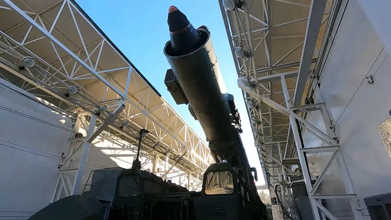 El uso de armas nucleares en Europa pasa a formar parte del debate habitual, denuncia la Cancillería rusa