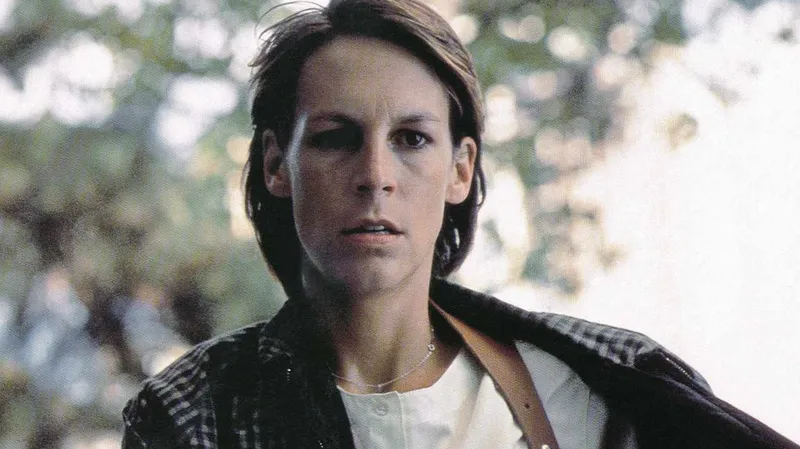 “No tengo un cuerpo bonito, tengo una figura bonita. Hay una diferencia”: Jamie Lee Curtis exigió cambiar una escena en una de sus mejores películas