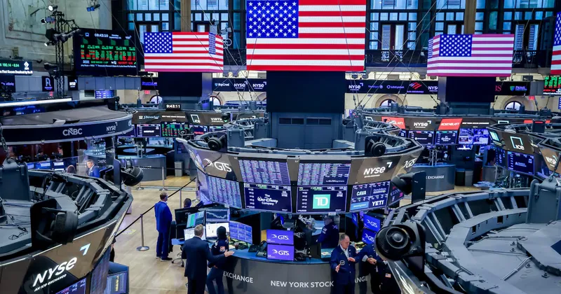 Futuros de EE.UU. rebotan a la espera de resultados y datos de China; el petróleo cae
