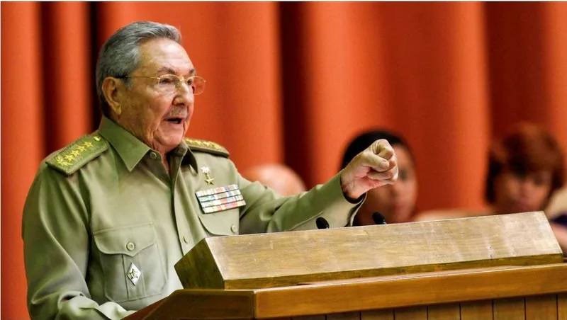 Raúl Castro da su visto bueno a las reformas económicas en Cuba