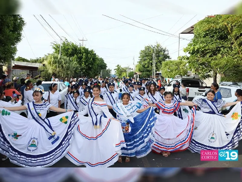 Distrito VI de Managua celebra desfile patrio lleno de color y orgullo nacional