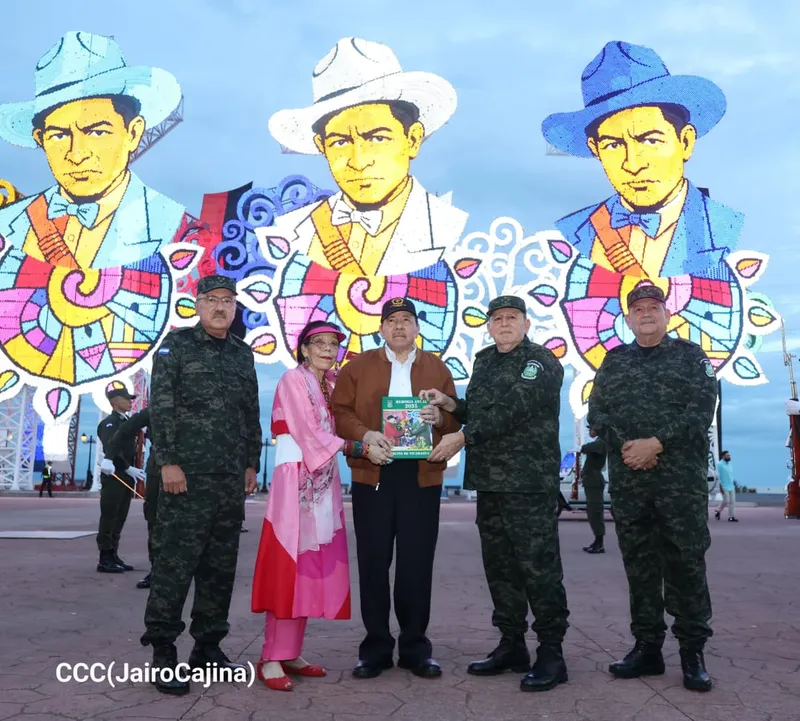 Copresidentes otorgan ascenso al grado de General de Brigada
