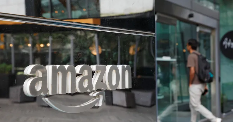 Acciones de Amazon suben tras reportar un fuerte crecimiento de AWS impulsado por la IA