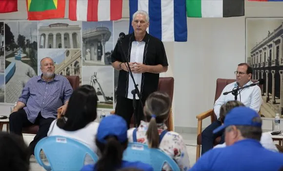 Díaz-Canel en Encuentro de Solidaridad: “Estar hoy en Cuba es un acto de valentía y coraje”