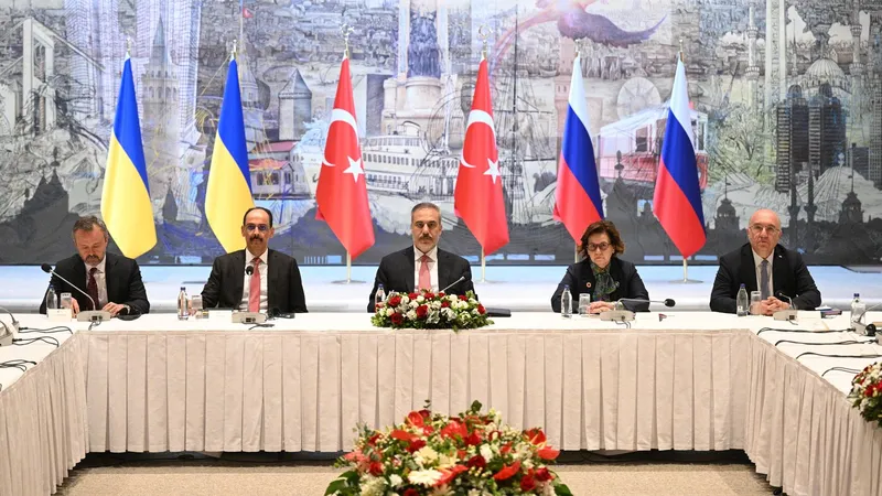 Turquía apuesta por la reanudación de las negociaciones sobre Ucrania en Estambul, según una fuente