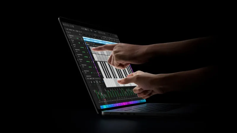 Apple sigue con los lanzamientos y presenta su nuevo MacBook Pro táctil