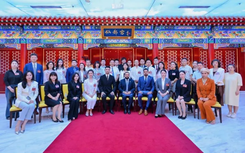 Diálogo sobre inversiones con empresas chinas