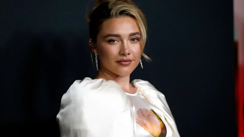 Florence Pugh conquista el universo de la alta joyería como la nueva embajadora de Bvlgari