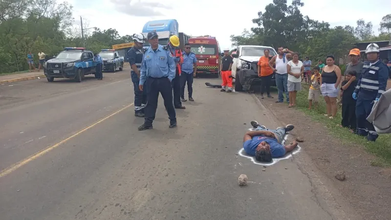 Motociclista pierde la vida impactado por camioneta en carretera a Boaco