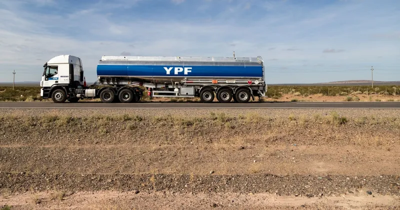 La venta de combustibles cayó 2,19% en agosto y suma siete meses en baja, según la Secretaría de Energía