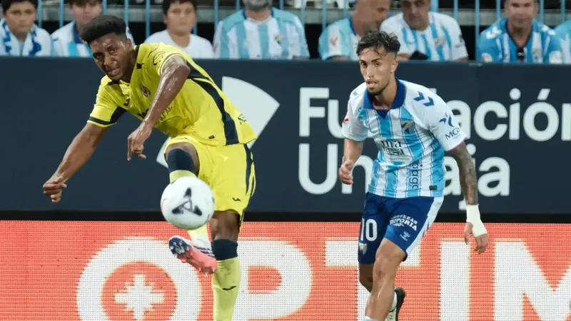 ¡Pape Gueye le da la vuelta al partido!