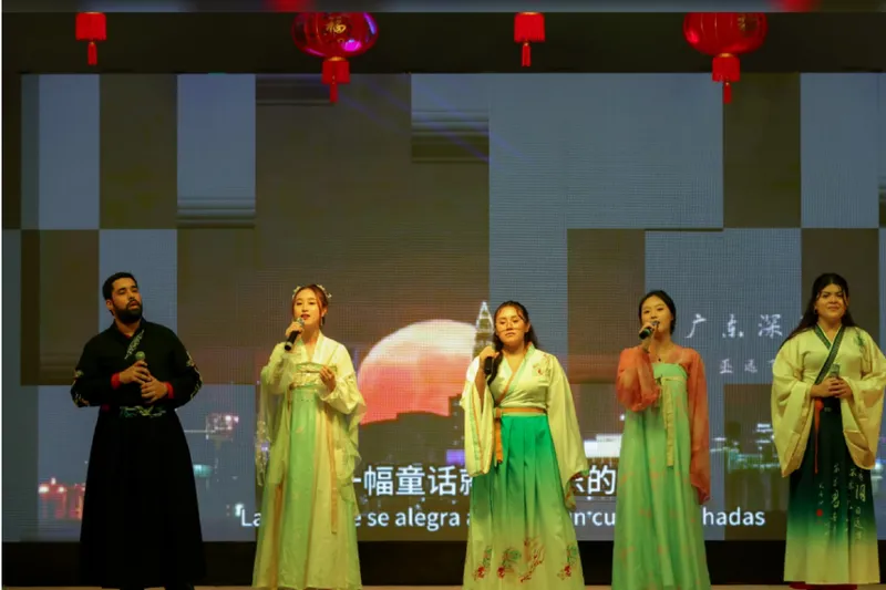 Arte y tradición: Grupo de Hunan deslumbra en el Festival del Medio Otoño