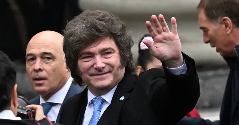 Milei afloja el control sobre el peso argentino mientras las reservas tocan un nuevo pico