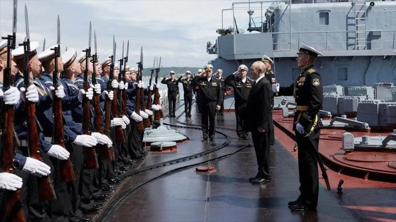 Putin amenaza con “medidas recíprocas” ante “piratería” de Occidente