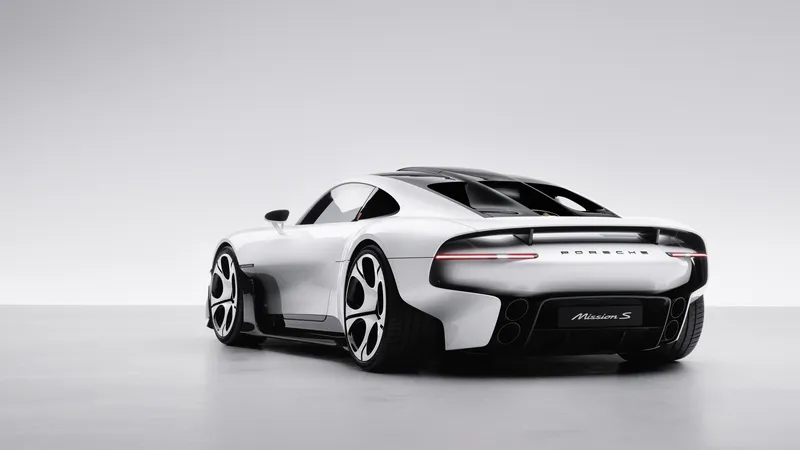 Porsche Mission S: así es el nuevo superdeportivo ¿híbrido? de motor central que se colocará por encima del 911 en la gama