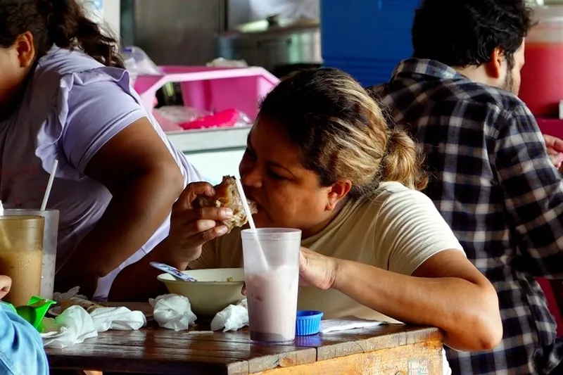 Celebraciones de madre y padre impulsan ventas en Tiangue Hugo Chávez