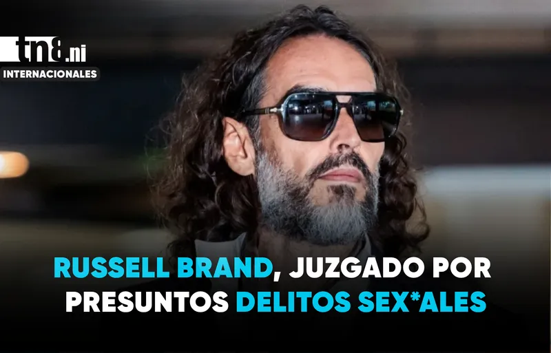 Russell Brand enfrenta juicio por denuncias de seis mujeres
