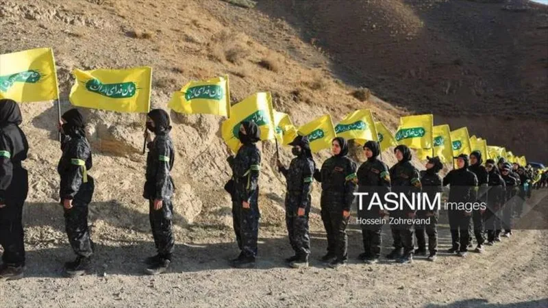 Irán inicia entrenamiento militar de mujeres voluntarias “Yan Fada”