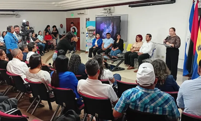 Maestros concluyen con éxito el primer diplomado en Astronomía