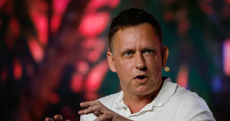 Peter Thiel, el fundador de PayPal que se reunió con Milei, sorprendió en un torneo de ajedrez en Almagro