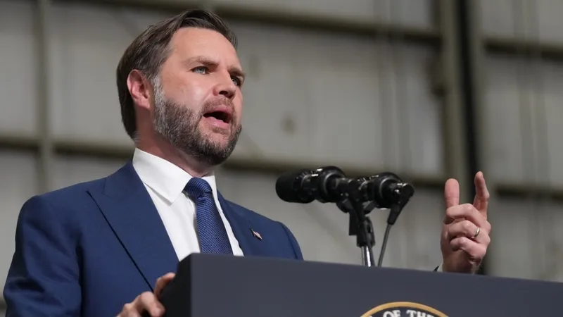 J.D. Vance: Epstein “tenía contactos con altos cargos de la inteligencia” en EEUU e Israel