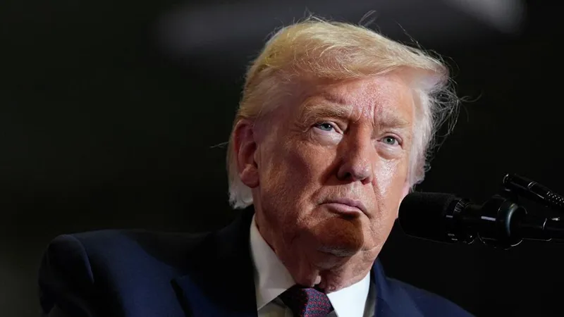 Trump pospone gran escalada contra Irán ante agotamiento de defensas aéreas de EEUU: medios