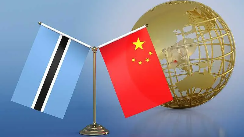 Los presidentes Xi Jinping y Duma Boko anuncian una asociación estratégica integral de cooperación