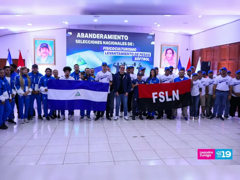 Abanderan a Selecciones de Fisicoculturismo, Levantamiento de Pesas y Sóftbol Sub-23