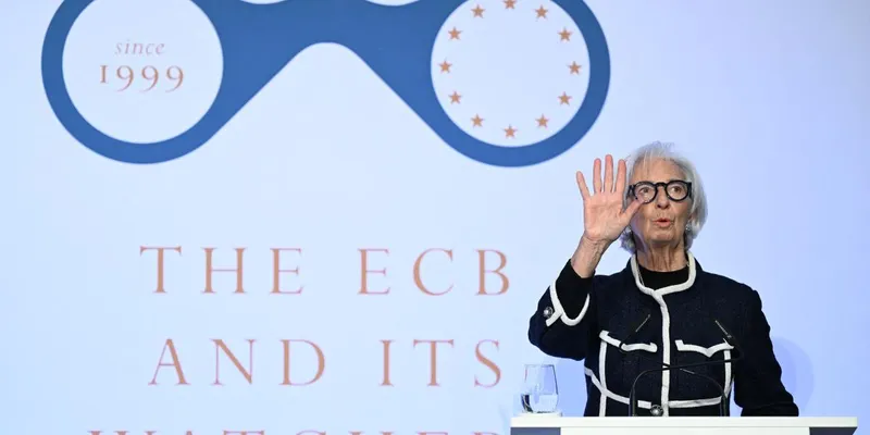 Lagarde dice que la solución a los problemas de deuda de Francia está en el propio país