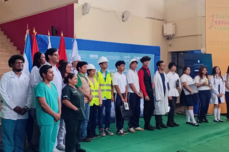 Programa nacional guía a estudiantes hacia su futuro profesional