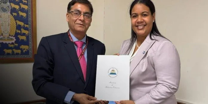 Nicaragua presenta Copias de Estilo ante el Ministerio de Asuntos Exteriores de la India