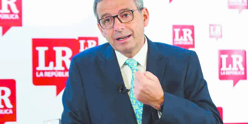 Colombia reducirá a la mitad financiamiento externo en 2027