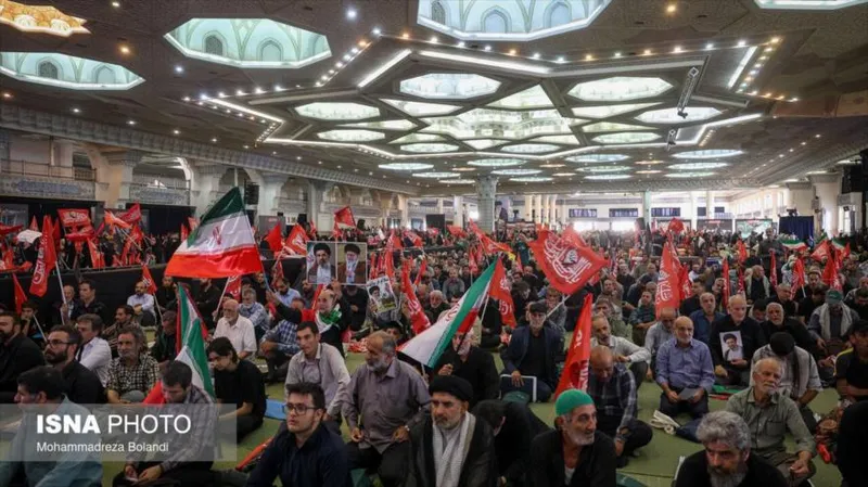 Irán recuerda al Líder mártir 40 días después de su histórica despedida