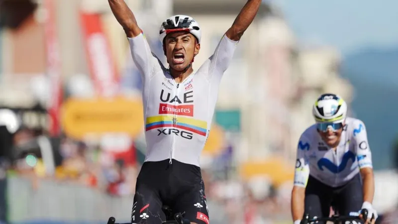 Triplete de Narváez ante un Enric Mas que vendió cara su derrota en el Giro