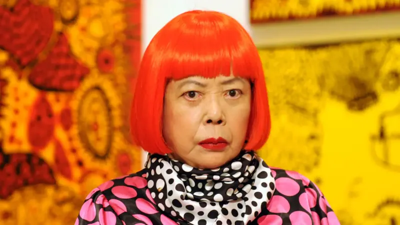 Muere Yayoi Kusama a los 97 años: la artista que convirtió los lunares en un ícono del arte contemporáneo