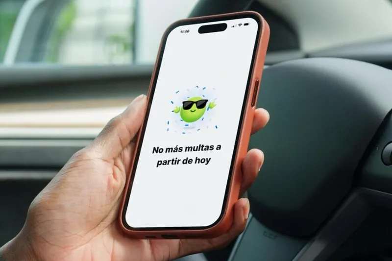 Waze y Google Maps avisan de los radares en el iPhone, pero esta app gratuita es el chivato para evitar multas