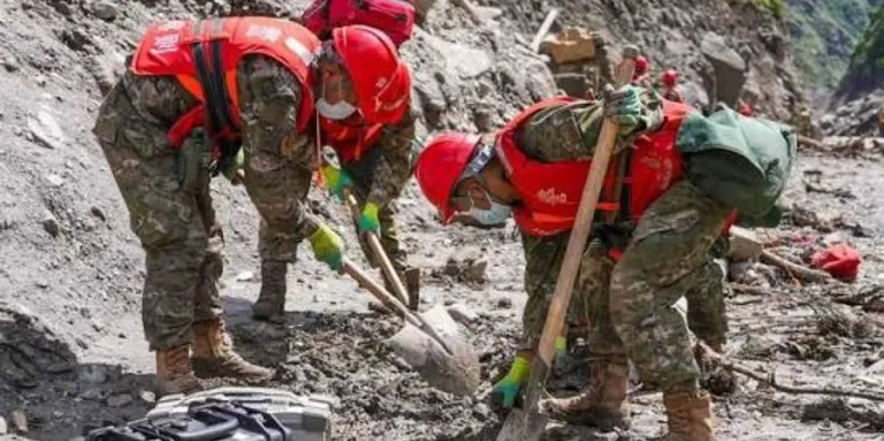 Deslizamiento en puerto fronterizo de Xizang deja 16 muertos y 546 desaparecidos