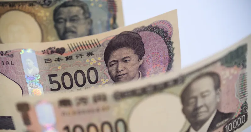 Yen se encamina a su peor semana desde mayo pese a las advertencias de intervención de Japón