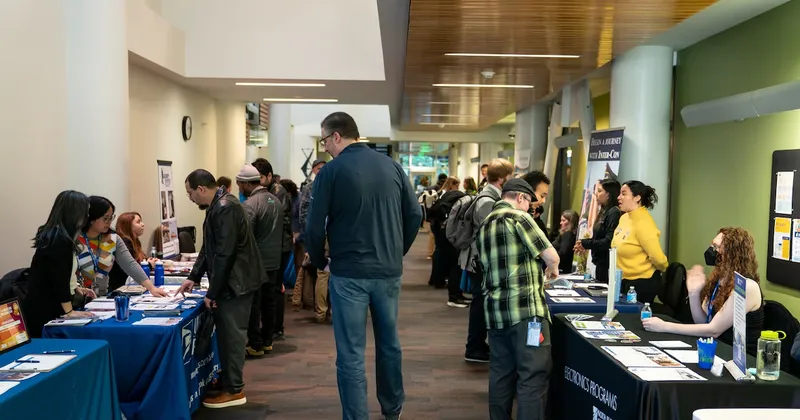 Solicitudes de subsidio por desempleo en EE.UU. suben a su nivel más alto desde febrero