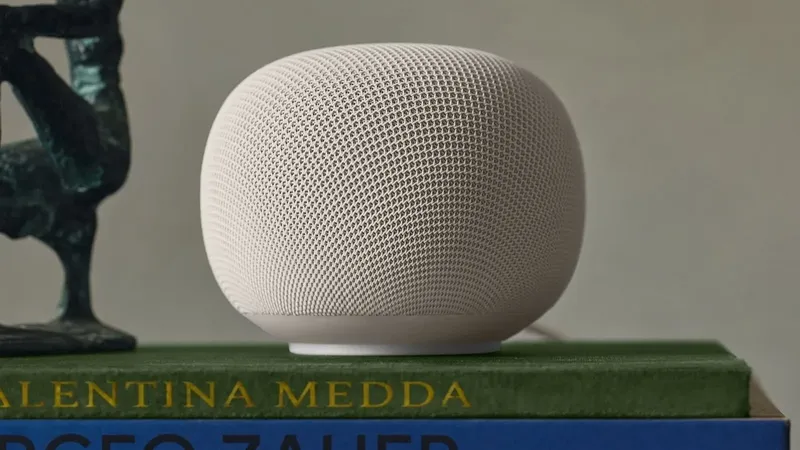 Un fallo en el WiFi hace que el último altavoz inteligente de Google consuma cientos de gigas en segundo plano