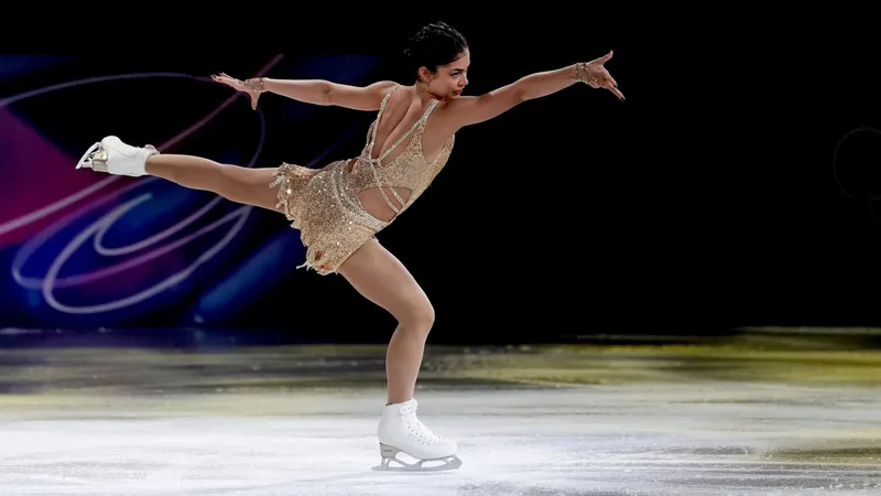 Permiten a patinadores rusos participar en competiciones internacionales como atletas neutrales