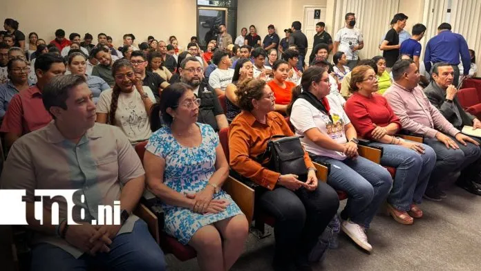 MyR Consultores impulsa ciclo de conferencias sobre democracia y elecciones en universidades del país
