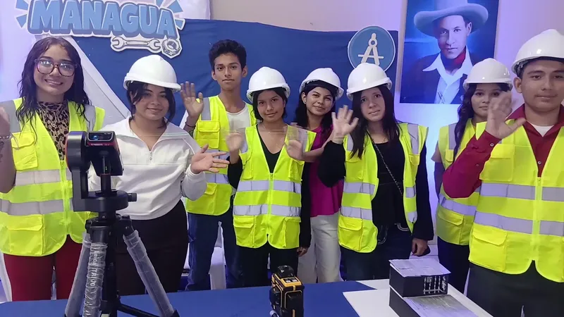 Granada: estudiantes del Tecnológico Nacional participan en Expotec 2026