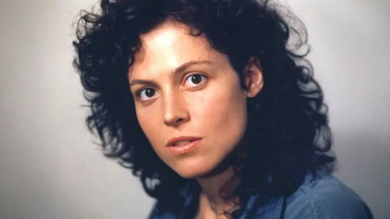 "Cuando le gritas a un actor, nos gritas a todos": El día que Sigourney Weaver le paró los pies a James Cameron en 'Aliens'