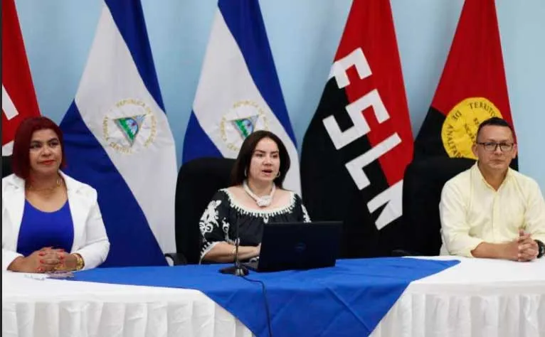 Comunidad educativa inicia celebraciones del 47/19