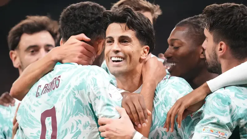 2-4: Portugal y Cancelo saben golear sin Cristiano