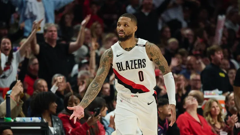 Damian Lillard firma un doble regreso de ensueño