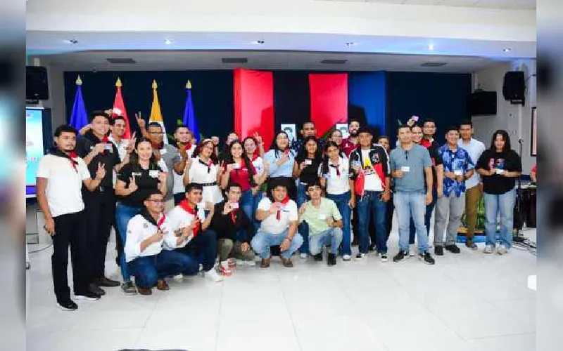 (+Fotos) Entrega de Carnet de Militantes Sandinistas y reconocimientos a estudiantes y líderes universitarios